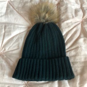 Pom Pom beanie